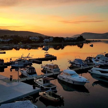 Captain'S Apartment Barbat na Rabu Εξωτερικό φωτογραφία