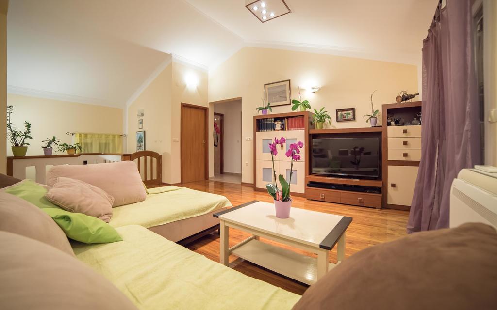 Captain'S Apartment Barbat na Rabu Εξωτερικό φωτογραφία