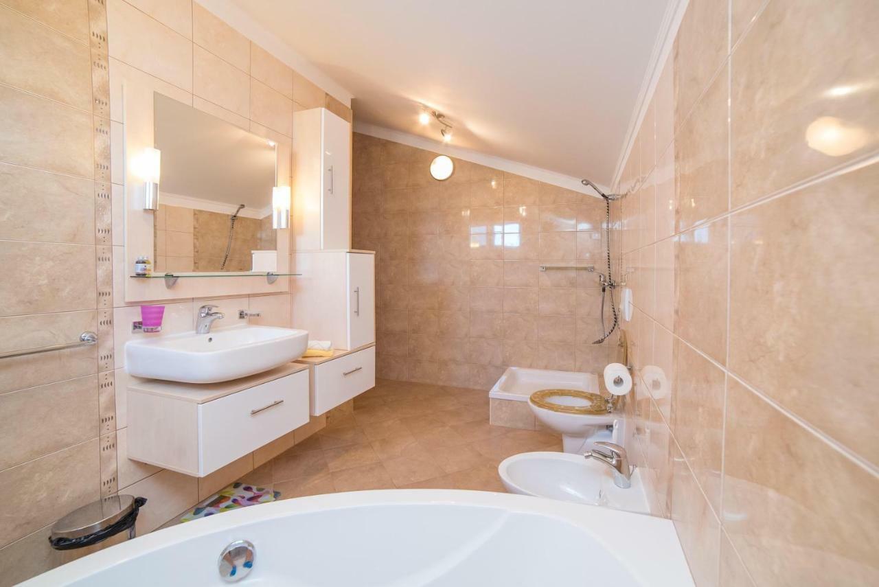 Captain'S Apartment Barbat na Rabu Εξωτερικό φωτογραφία